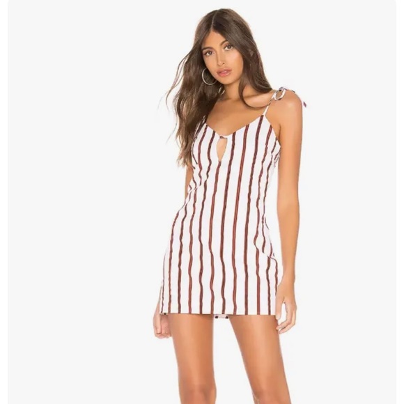 superdown Dresses & Skirts - SUPERDOWN Delilah keyhole tie dress